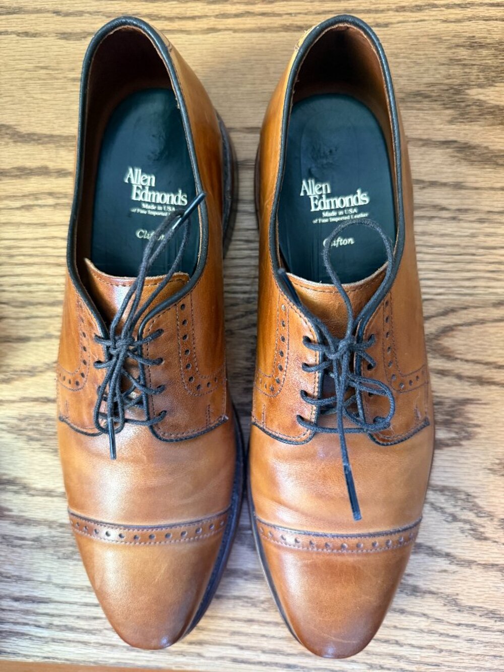 Allen Edmonds Clifton Cap Toe Oxford Walnut Brown Men’s 10.5 D USA + Cedar Trees